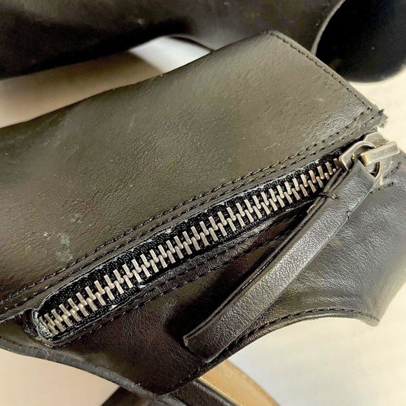 Sugar Rosetta Womens Black 6 M 1.5" Heel Block Style Sandals Shoes - Picture 7 of 12